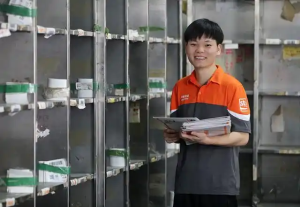 高中肄业到杭州高层次人才的快递小哥｜李庆恒